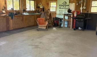 157 Main Rd, Abbot, ME 04406