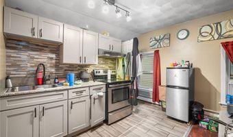 423 Pine St, Central Falls, RI 02863