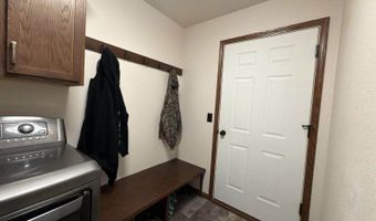 2849 Mcnally St, Lincoln, ND 58504
