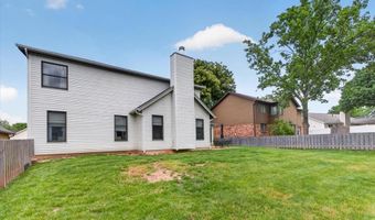 1428 Cedar Bluff Dr, Ballwin, MO 63021