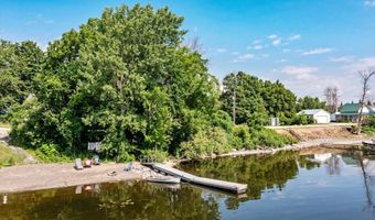 321 E Alburgh Rd, Alburgh, VT 05440