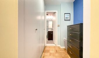 2 Hawthorne Pl 16K, Boston, MA 02114