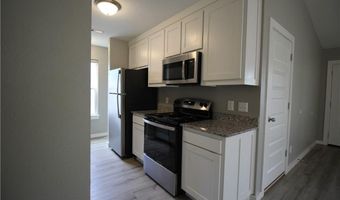 214 NW J St, Bentonville, AR 72712