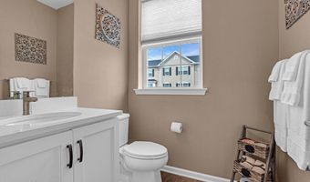 1904 Evans Ln, Middletown, NJ 07748