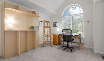 84 Cardinal Dr, North Kingstown, RI 02852