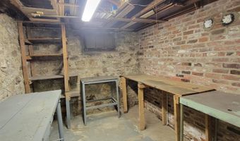 951 Gage St, Bennington, VT 05201