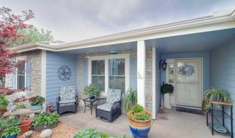 927 Jasara Cir, Baldwin City, KS 66006