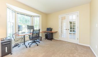 2058 Chardonnay Ct, Ann Arbor, MI 48108
