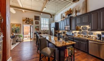505 2nd St 301, Macon, GA 31201