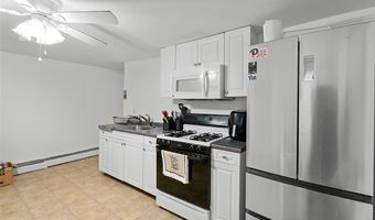 114 S 18th St, Airville, PA 15203