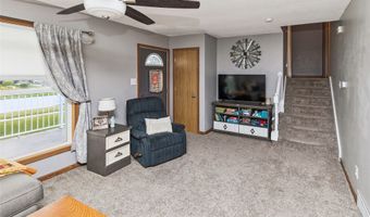 205 NE 9th St, Ankeny, IA 50021