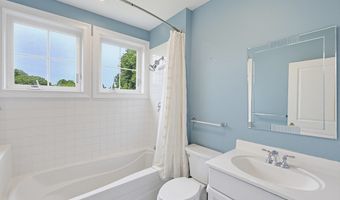 12 Honora Ln 12, Bourne, MA 02532