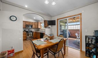 220 S Augusta Ave, Brandon, SD 57005