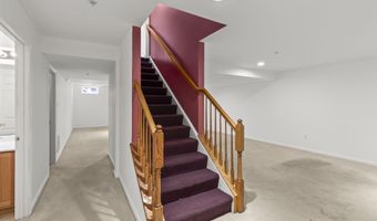 2004 GOLDEN MORNING Dr 30, Bowie, MD 20721