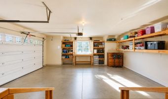 61172 Hilmer Creek Dr, Bend, OR 97702