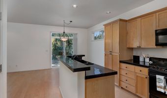 16985 NW SHADOW HILLS Ln, Beaverton, OR 97006