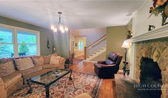 272 Stoneybrook Ln, Banner Elk, NC 28604