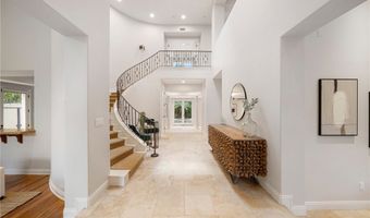 15850 Seville Ln, Encino, CA 91436