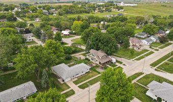 712 Adair St, Adair, IA 50002