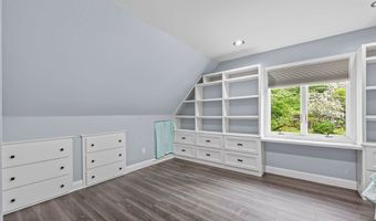 141 Stone Rd, Burlington, CT 06013