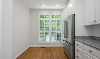 9 FRANKLIN St, Alexandria, VA 22314