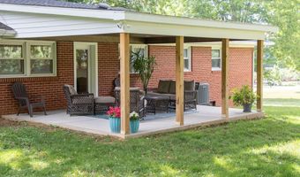 307 NE Morningside Ln, Abingdon, VA 24210