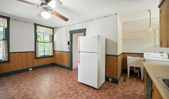 36 CHESTER St, Chester, NH 03036