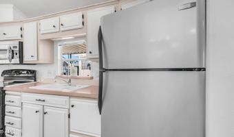 181 MINESHAFT Dr, Apache Junction, AZ 85119