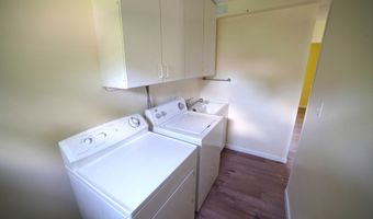 1052 N Maple Rd, Ann Arbor, MI 48103