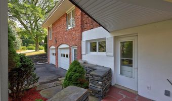 73 South St, Burlington, VT 05401