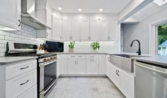 71 Deerwood Holw, Chester, NH 03036