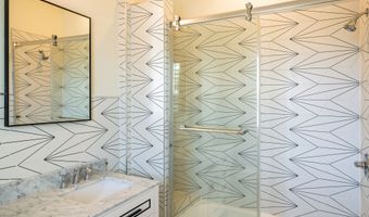 372 Foxboro Dr, Avon, IN 46123