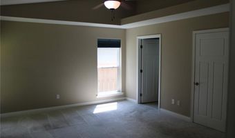 3214 E Leverett Ct, Alton, IL 62002