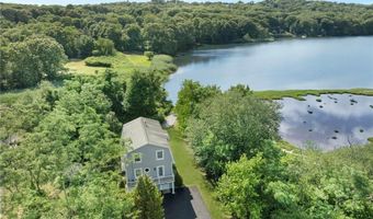 133 Bridgetown Rd, Narragansett, RI 02882