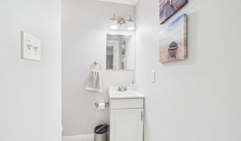 33 STEPHANIE Dr, Bear, DE 19701