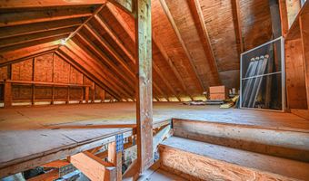 9 Lawes Ave, Bedford, NH 03110