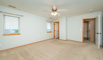 5204 NE Briarwood Dr, Ankeny, IA 50021