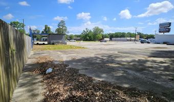308 W Summers Dr, Abbeville, LA 70510