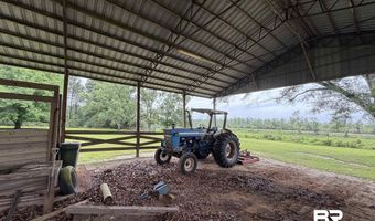 154 Perry Ln, Atmore, AL 36502