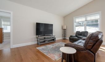 57 Blackstone Dr, Raymond, NH 03077