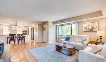 200 N PICKETT St 308, Alexandria, VA 22304