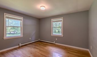 107 Colbrook Dr, Arlington, VT 05250