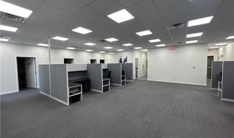 1110 SE 28th St, Bentonville, AR 72712