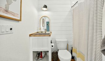 1108 Park St, Ashland, OR 97520