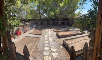 13405 Applewood Rd, Apple Valley, CA 92308
