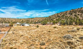 2787 N Foothill Dr, Apple Valley, UT 84737