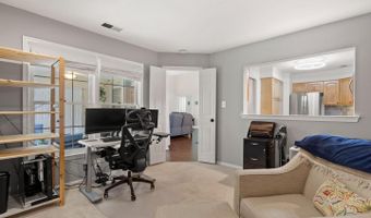 5713 BREWER HOUSE Cir #302, Rockville, MD 20852
