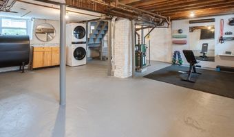 10 Agawam St, Boston, MA 02122