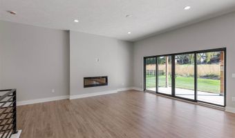 1325 Fairway Cir, Ashland, NE 68003