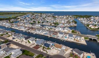 91 S Ronald Ave S, Bayville, NJ 08721